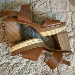 Brown Women's Platform Sandal with Espadrille Trim-SOUL  Naturalizer